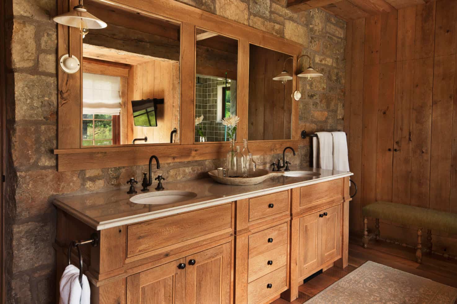 rustic-bathroom