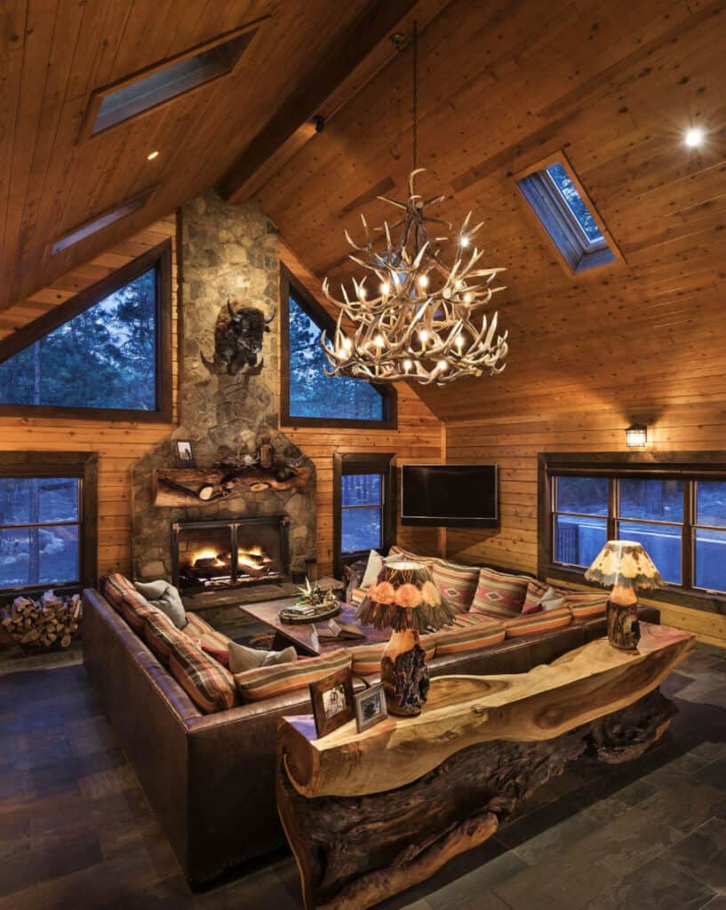 Charming rustic mountain cabin provides idyllic getaway in a pine forest