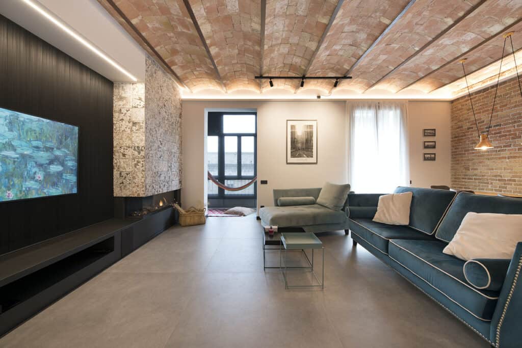 Inside a brilliant renovation of a contemporary industrial flat in ...