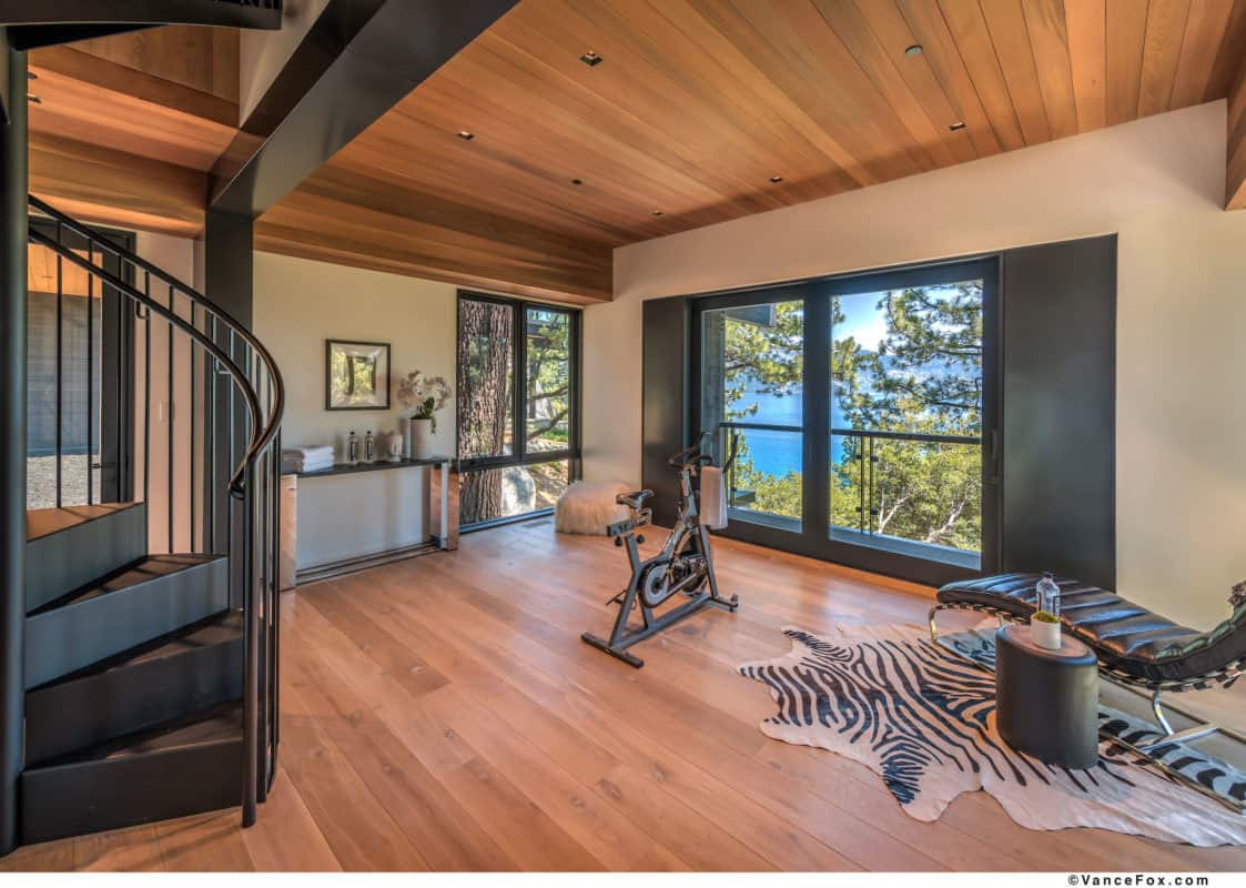 luxury-lakefront-mountain-home-gym