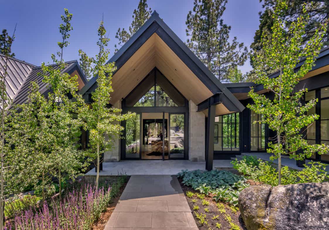 luxury-lakefront-mountain-home-exterior