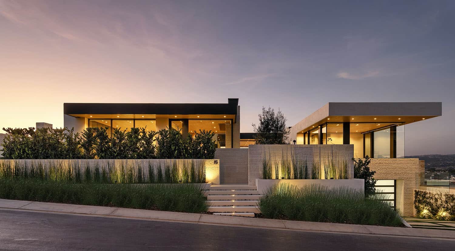 modern-beach-house-exterior