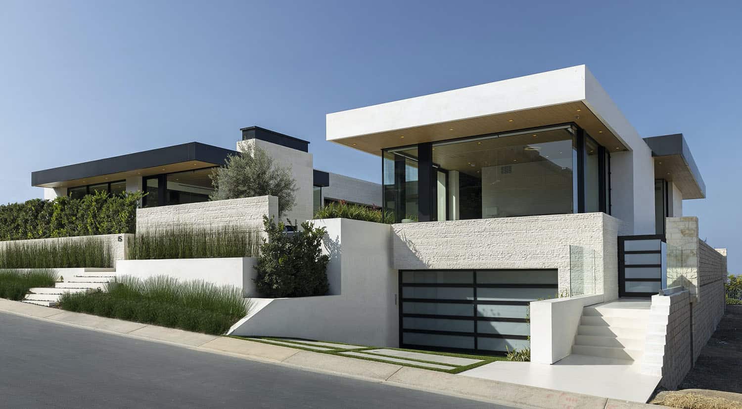 modern-beach-house-exterior