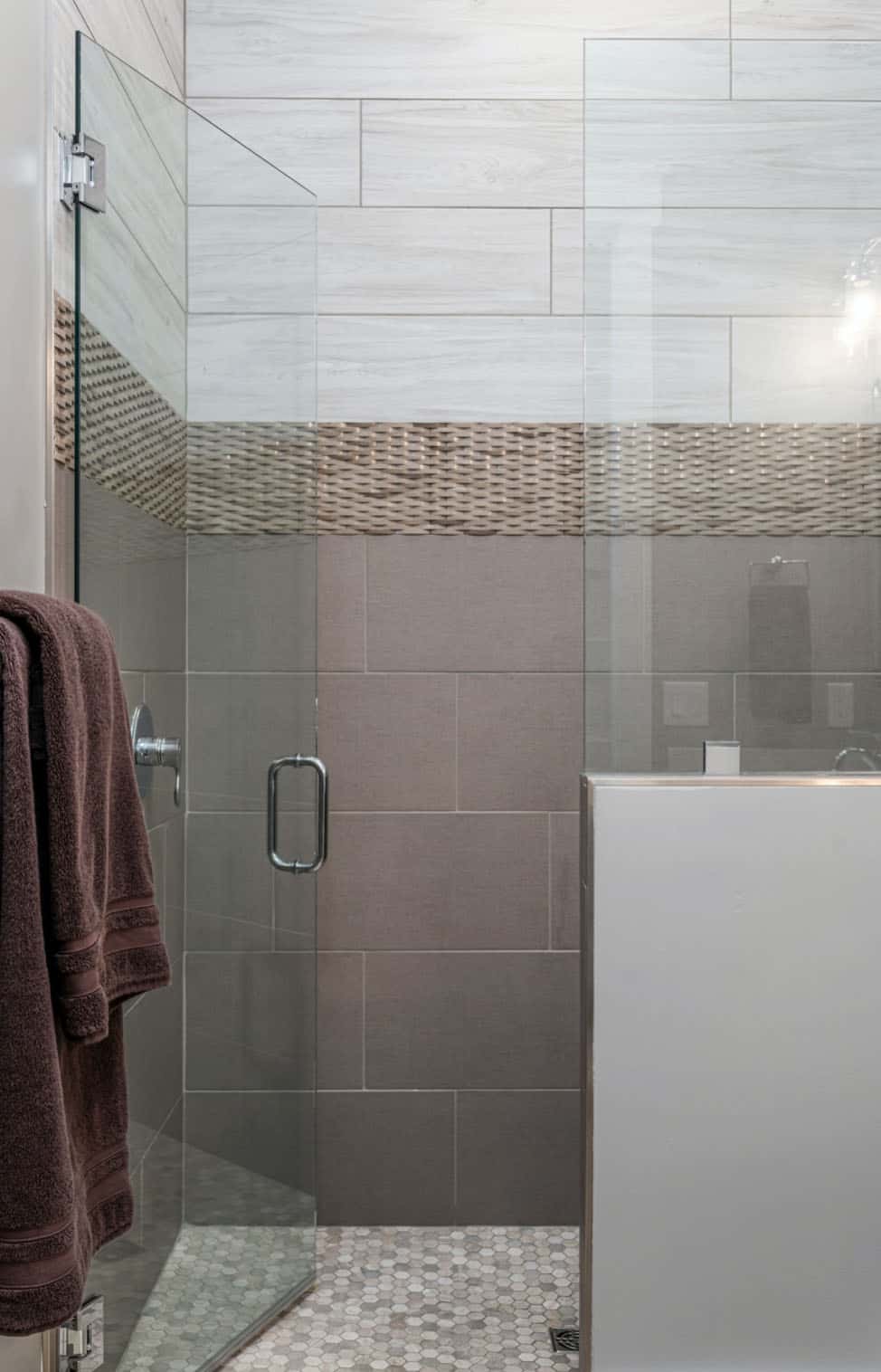 rustic-contemporary-bathroom