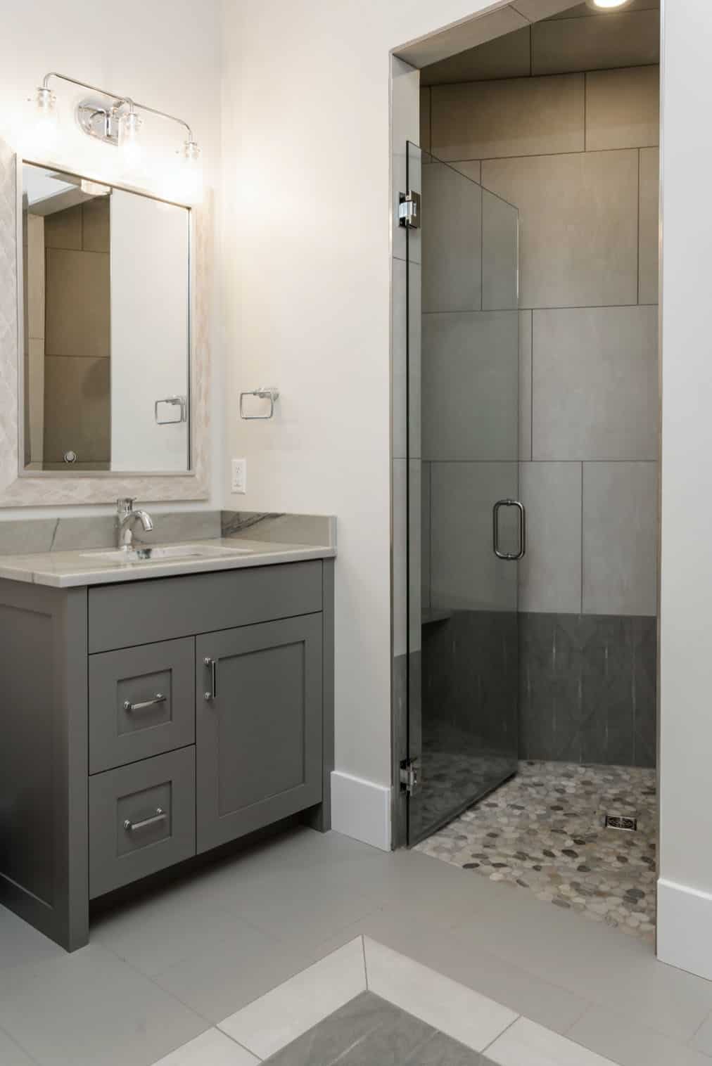 rustic-contemporary-bathroom