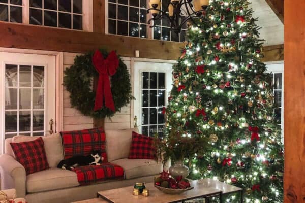 featured posts image for 18 Stunning Ideas For A Very Merry Rustic Farmhouse Christmas