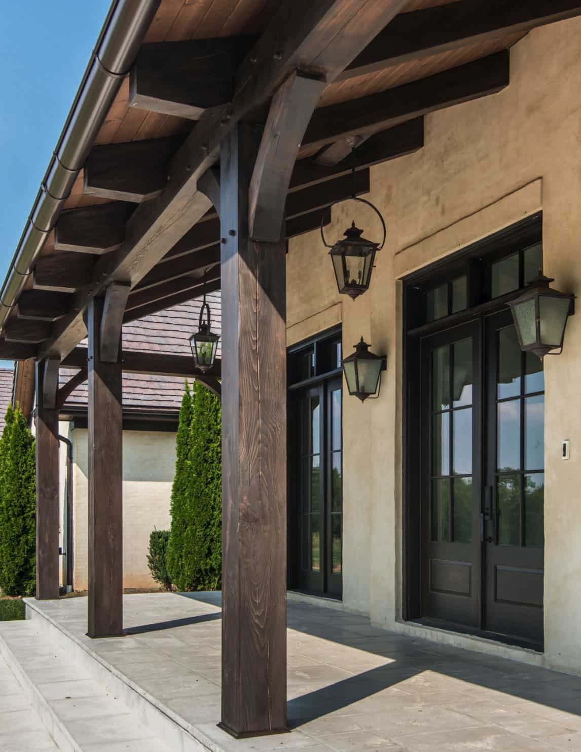 traditional-home-porch
