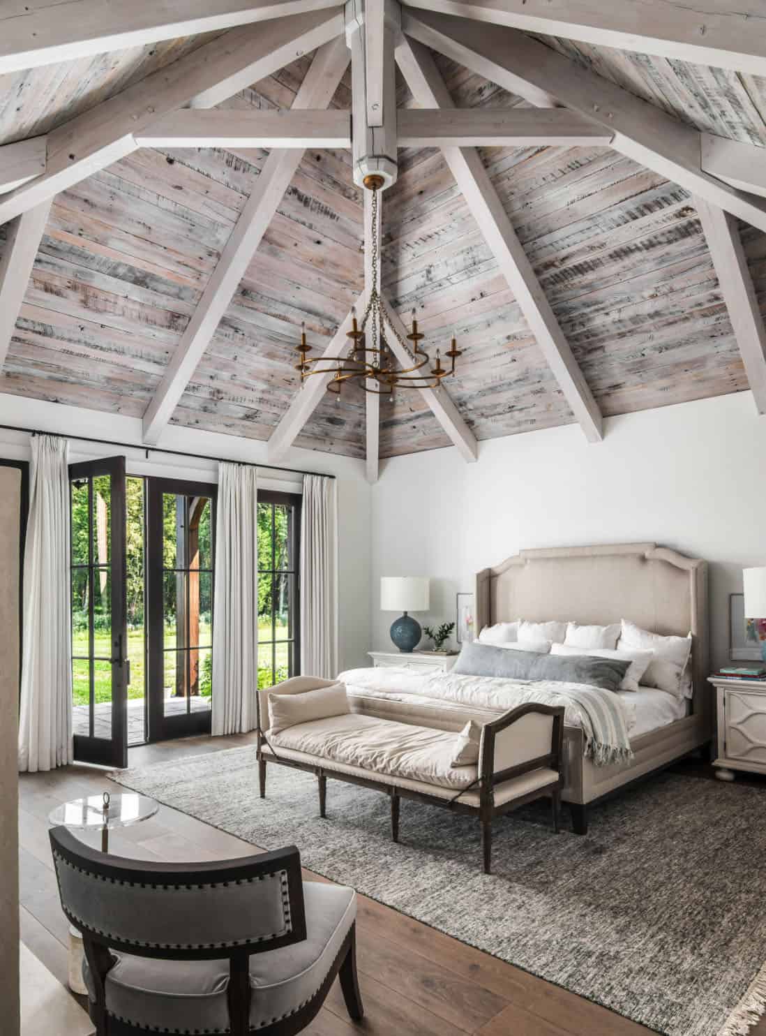 traditional-bedroom