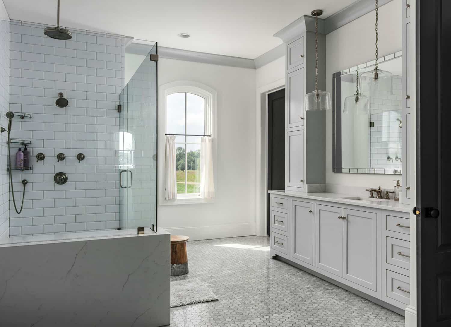 transitional-bathroom