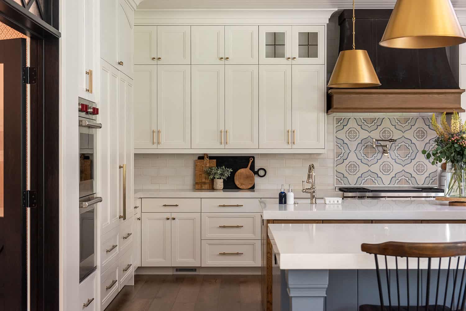 modern-farmhouse-style-kitchen