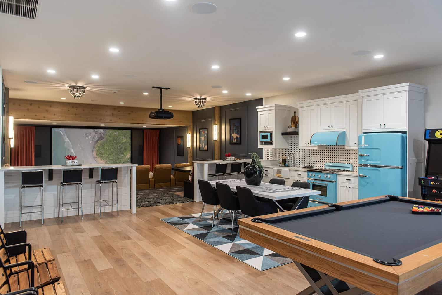 modern-farmhouse-style-family-room