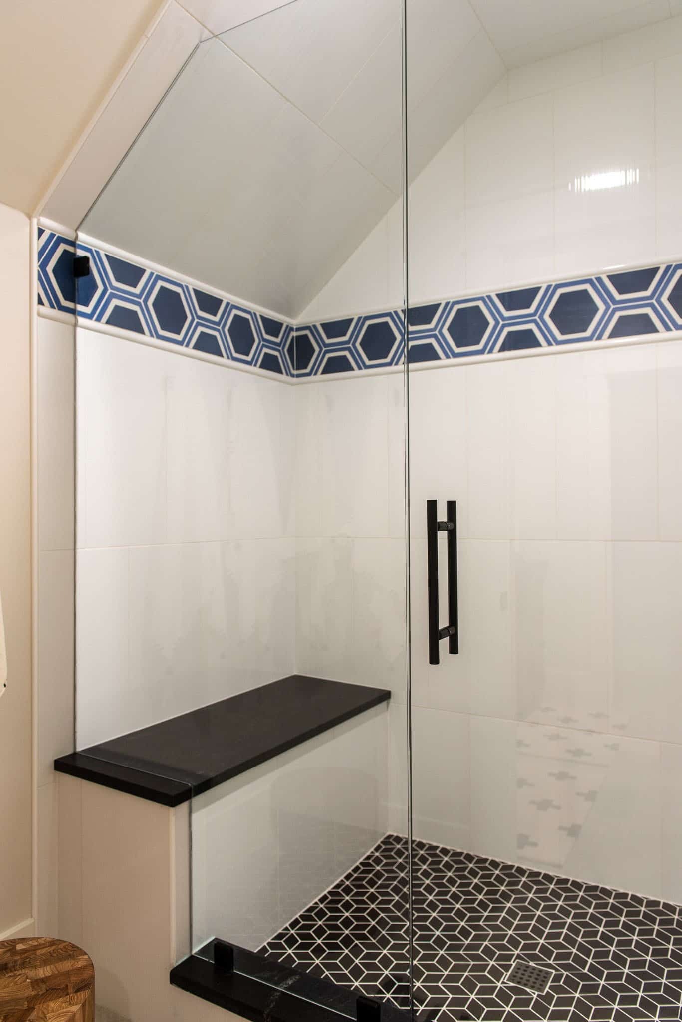 modern-farmhouse-style-bathroom-shower
