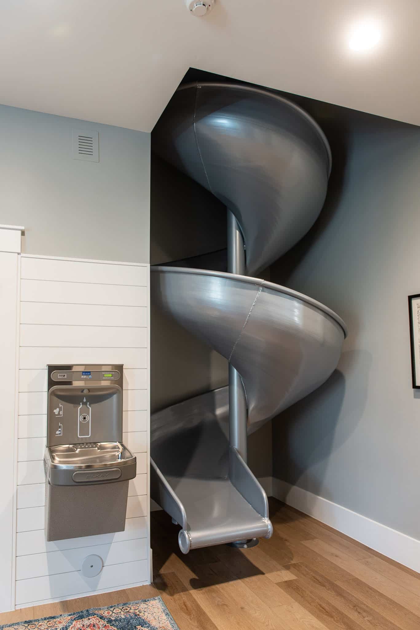 modern-farmhouse-style-slide