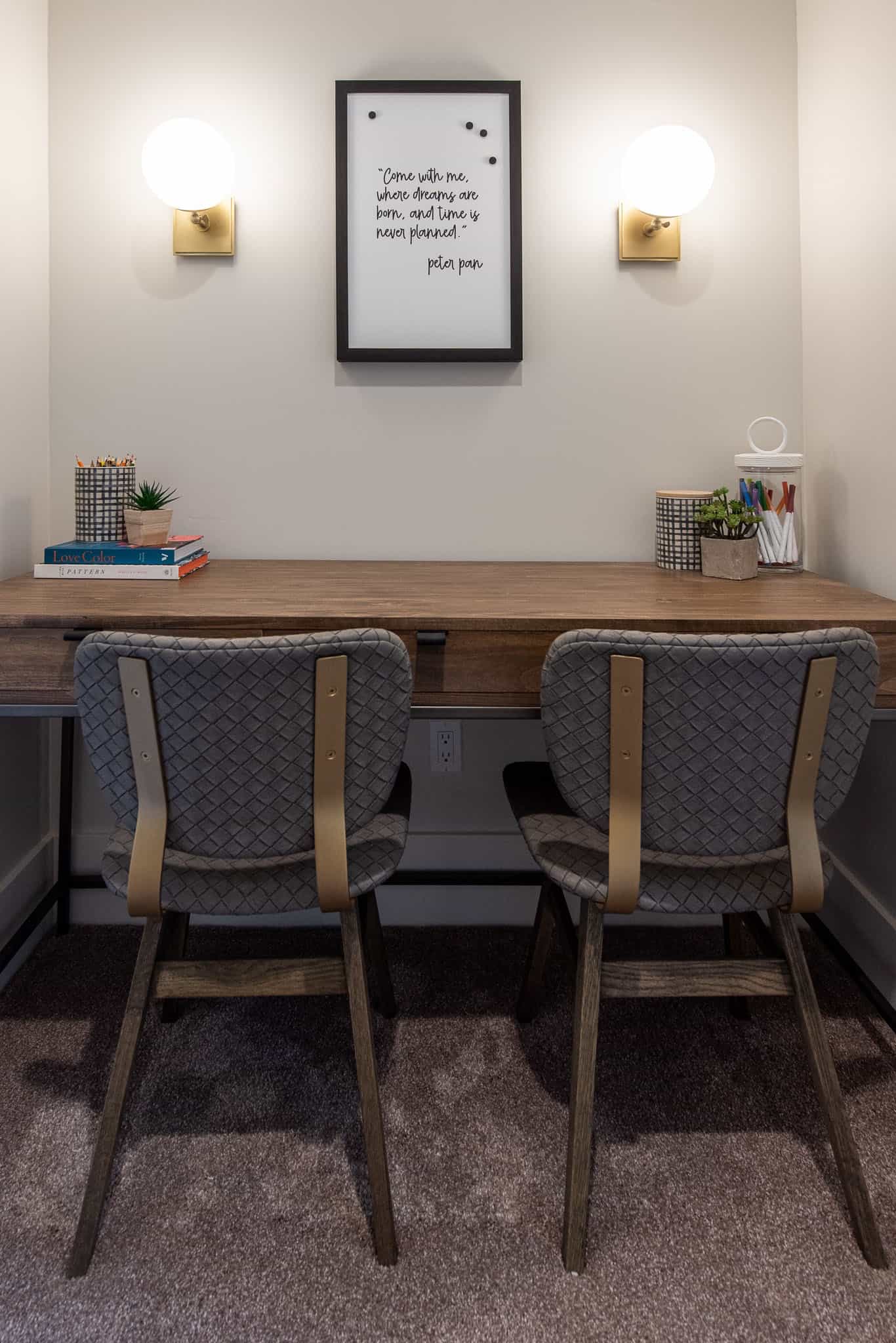 modern-farmhouse-style-home-office