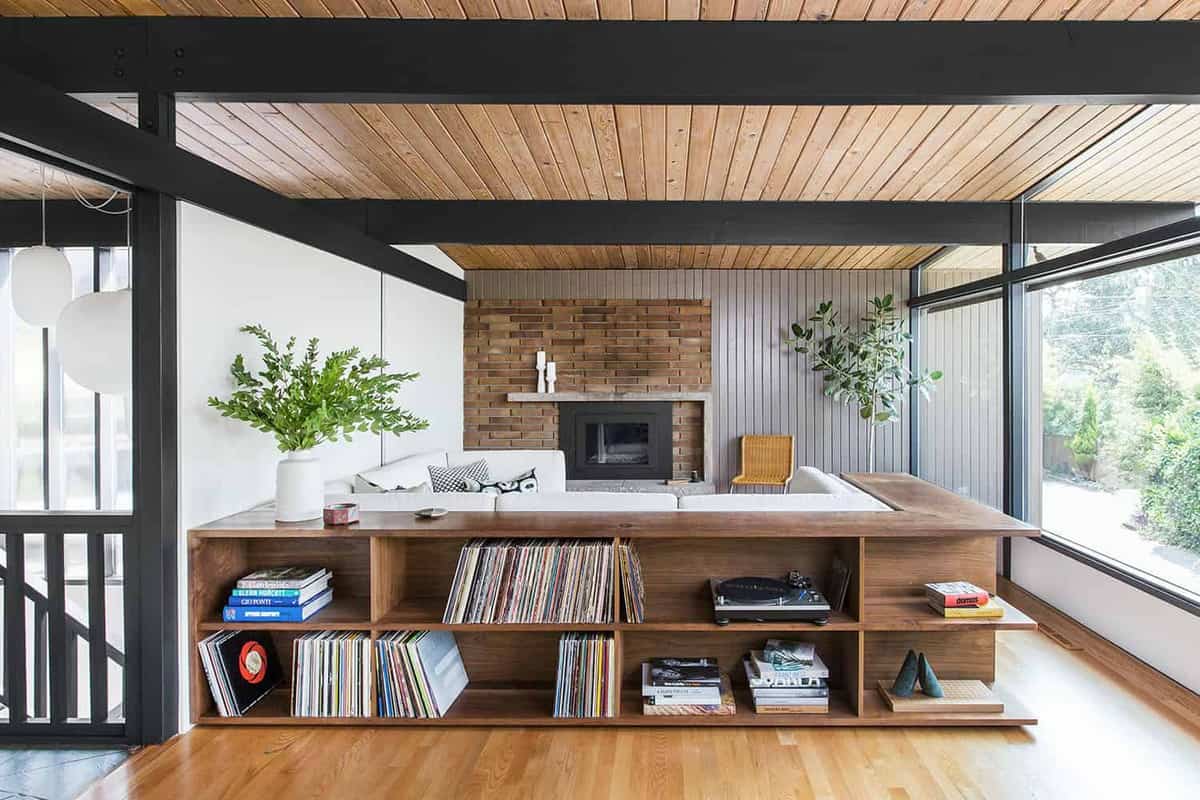 hillside-midcentury-family-room
