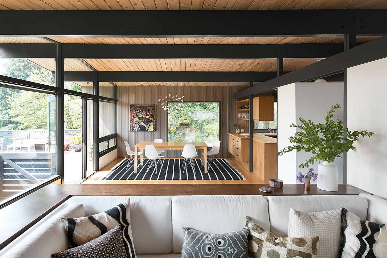 hillside-midcentury-dining-room