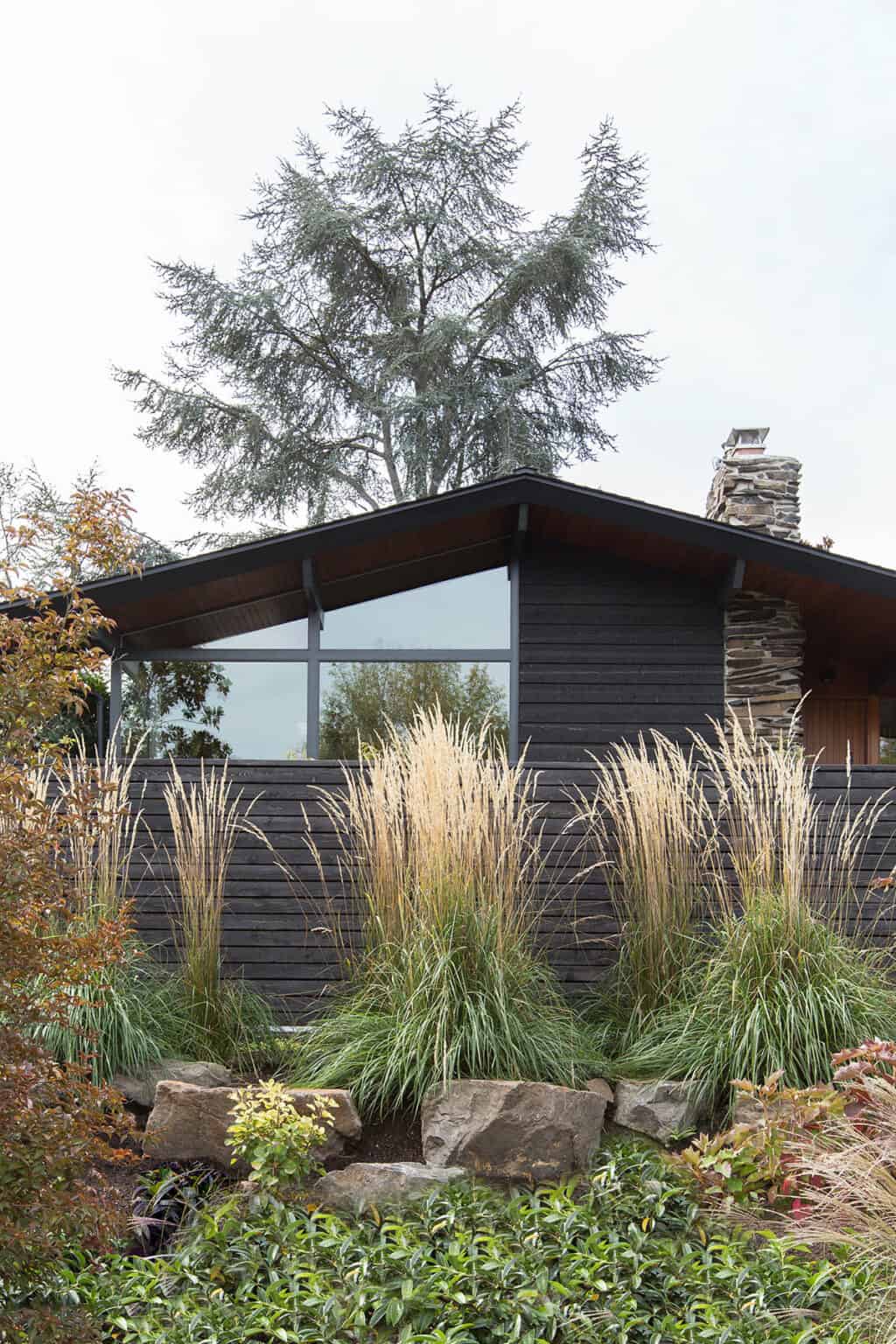 Midcentury ranch-style house gets inspiring transformation in Seattle