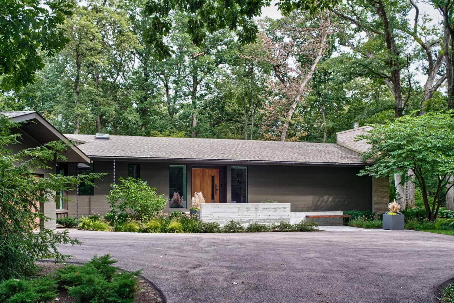 midcentury-modern-exterior