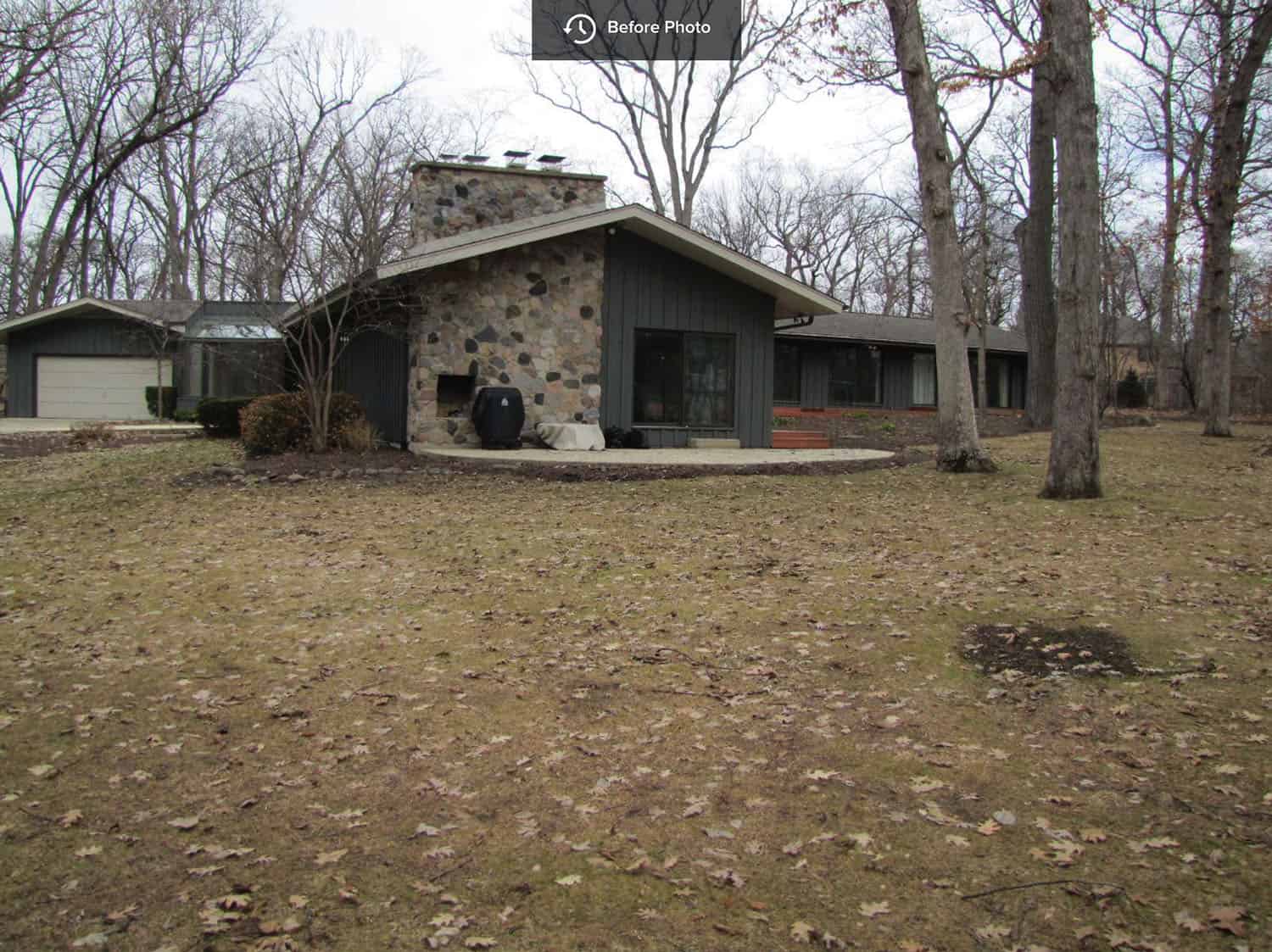 midcentury-modern-exterior-before-renovation