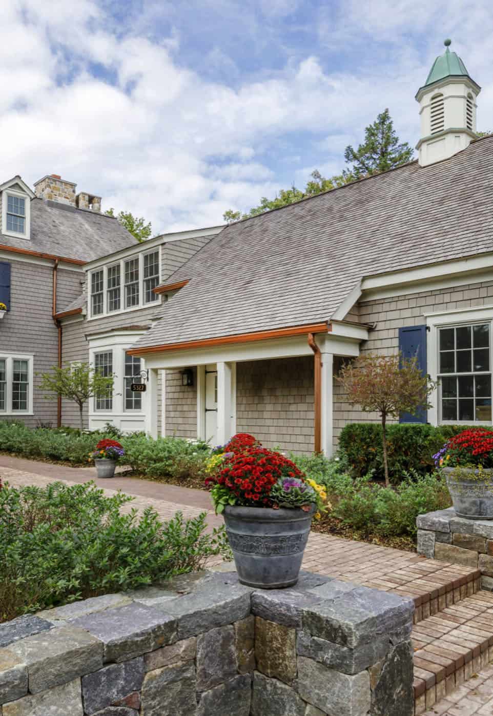 shingle-colonial-style-lake-house-exterior