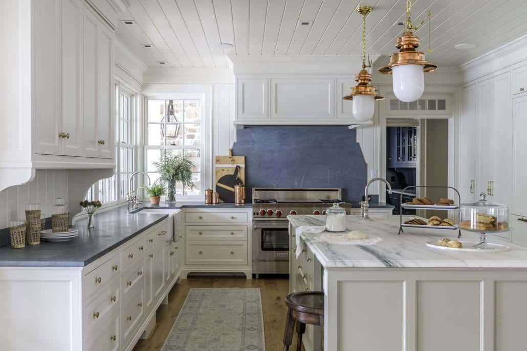 colonial-style-kitchen