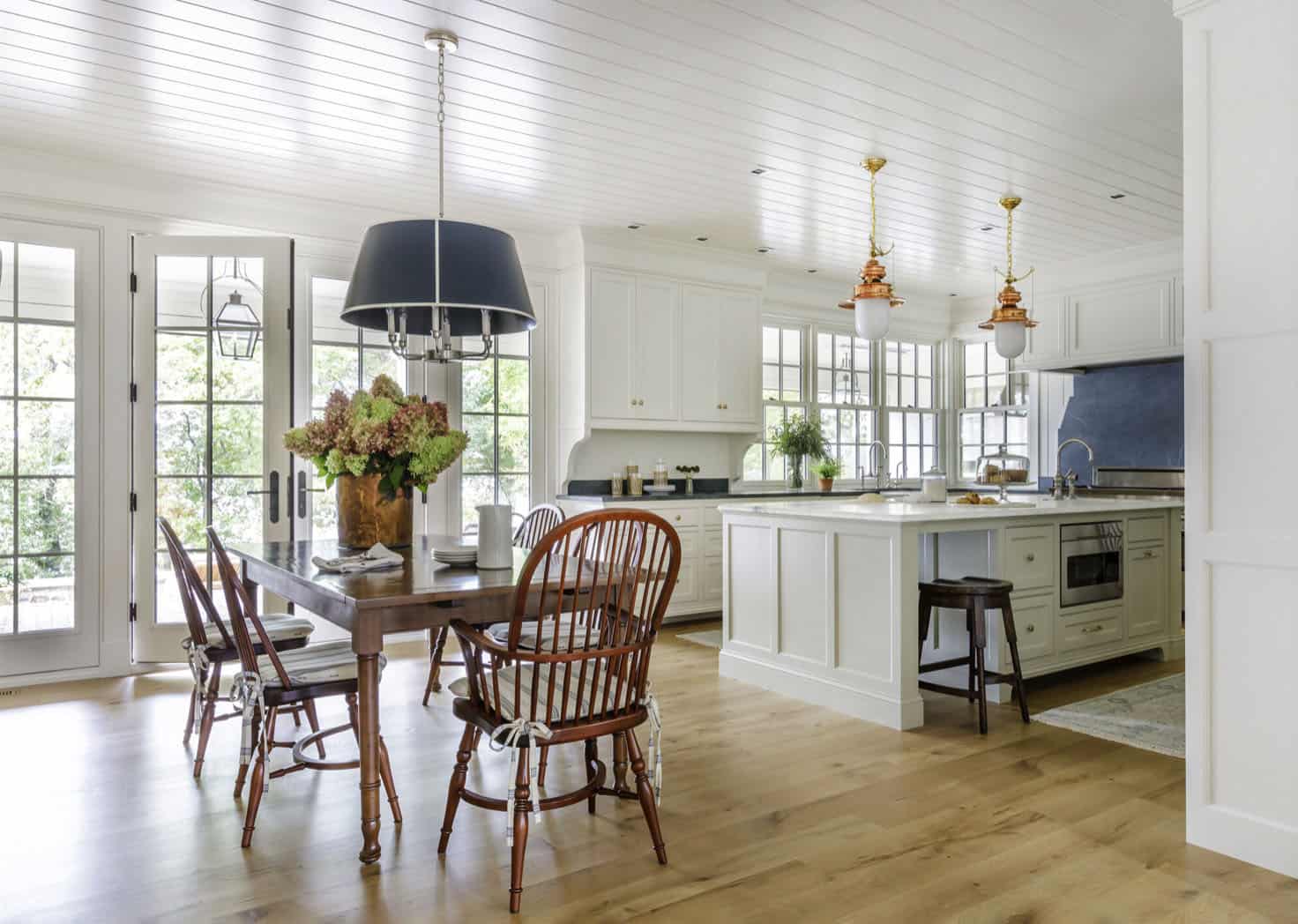 colonial-style-kitchen-dining-room