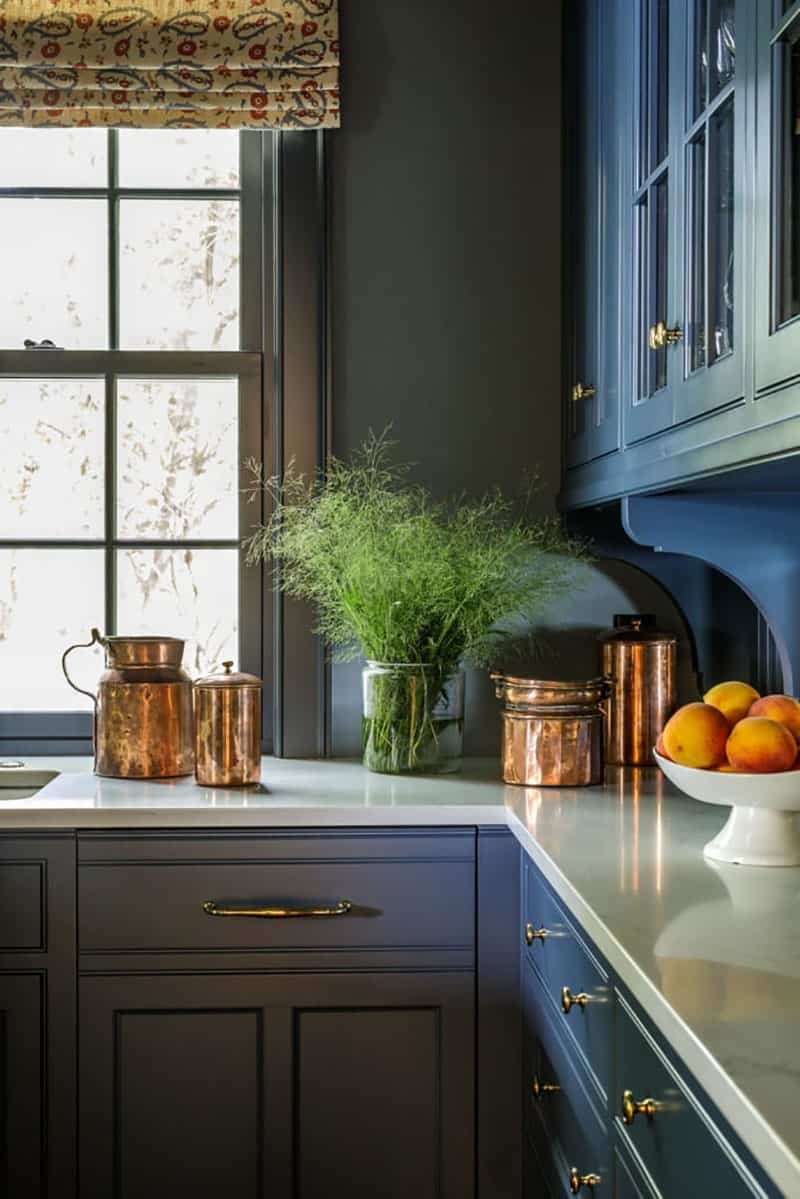 colonial-style-kitchen-pantry