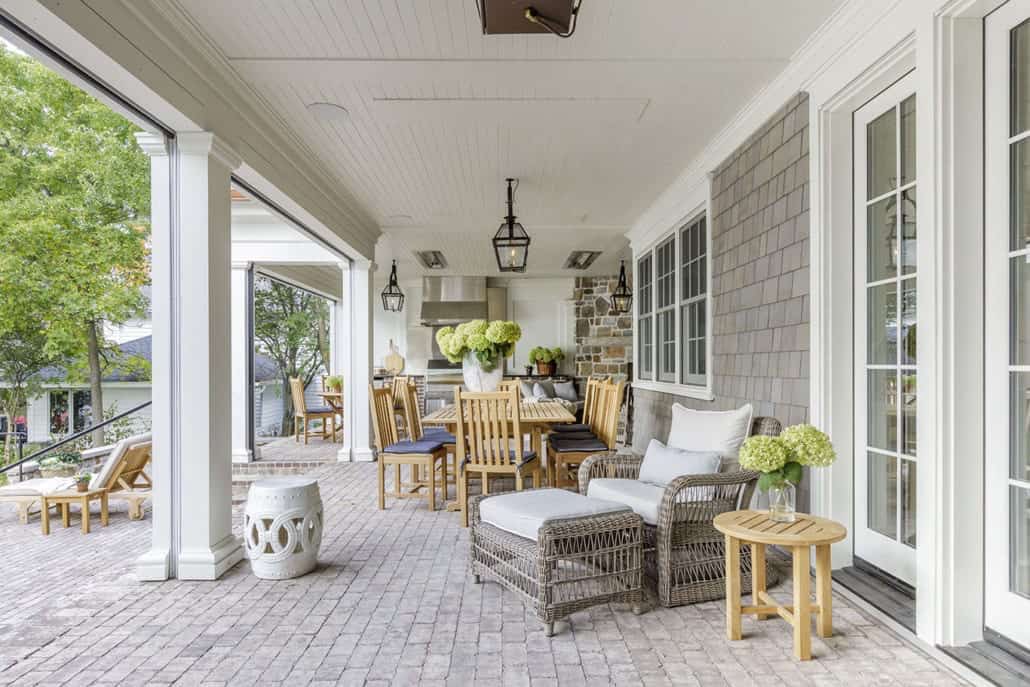 colonial-style-covered-patio