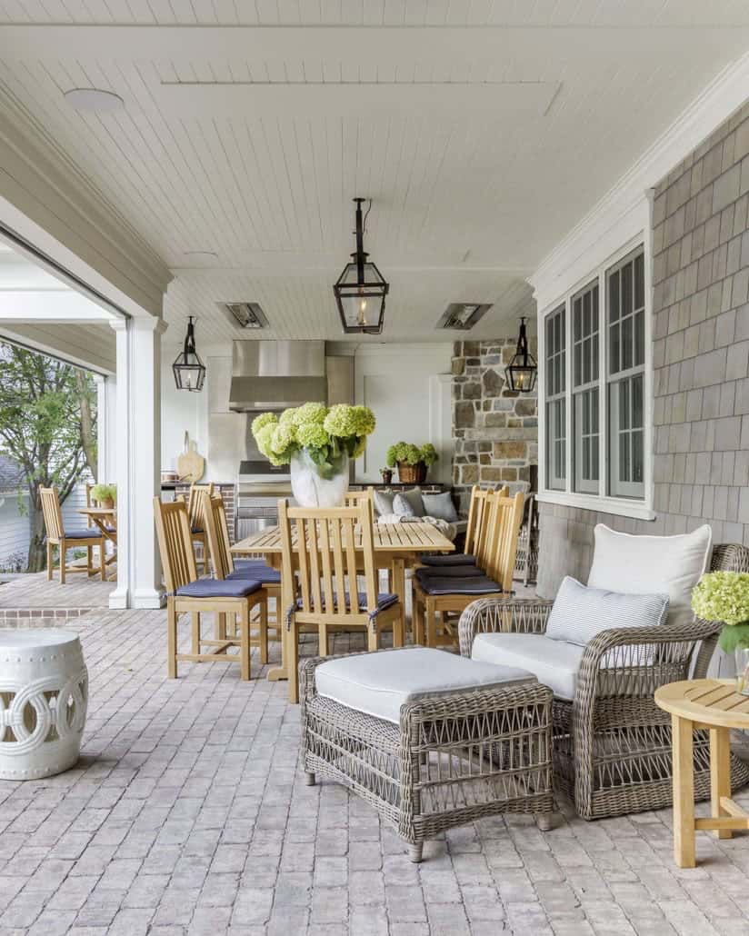 colonial-style-covered-patio