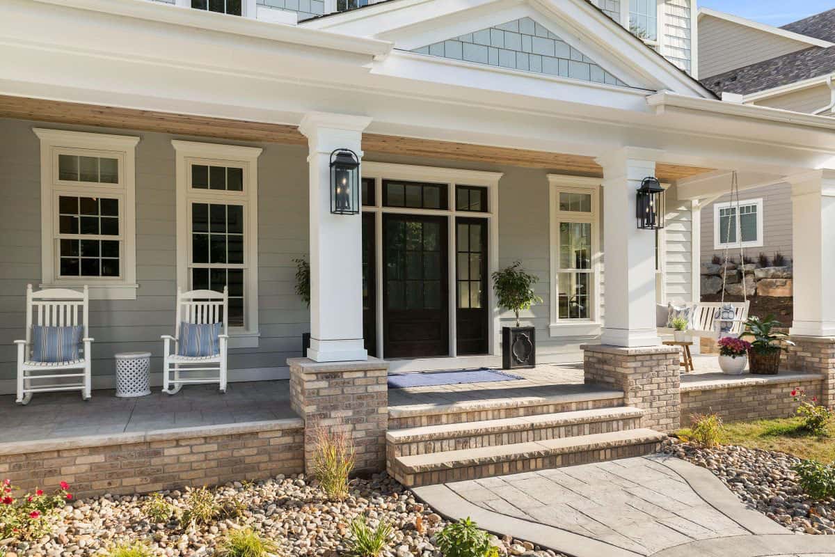 traditional-english-coastal-home-exterior