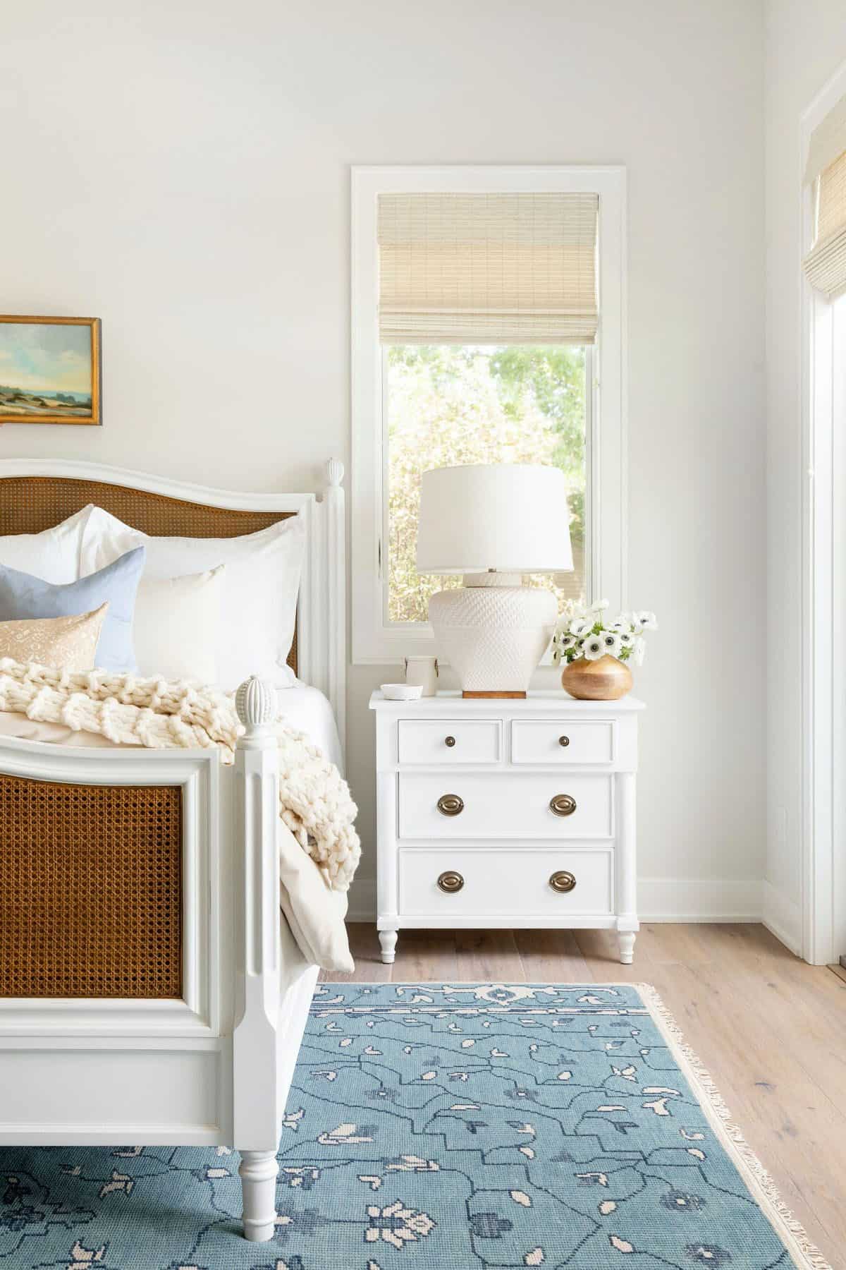 traditional-bedroom