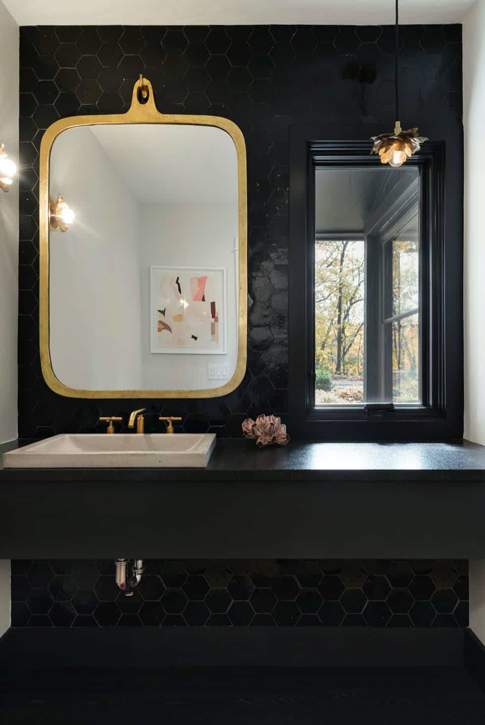 midcentury-bohemian-bathroom