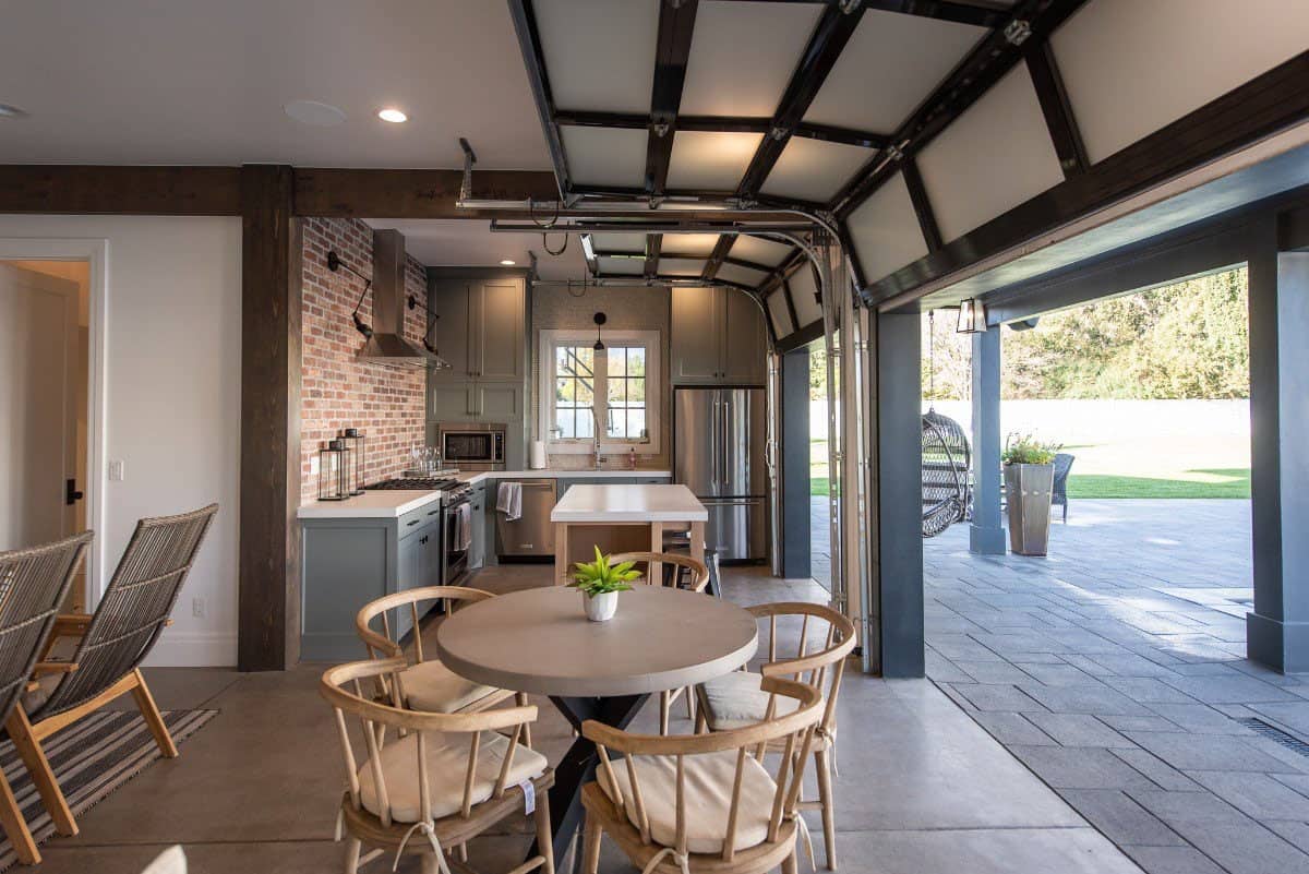 modern-farmhouse-dining-room