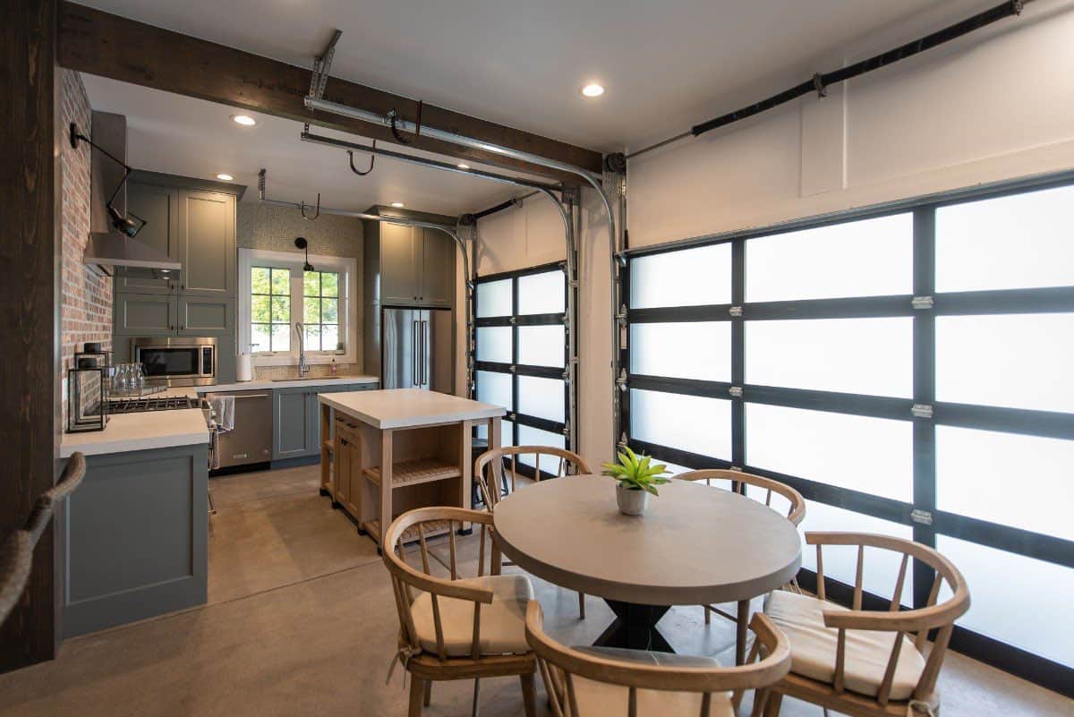 modern-farmhouse-dining-room