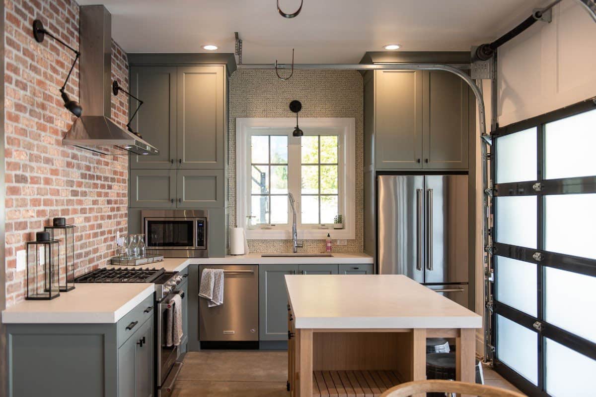 modern-farmhouse-kitchen