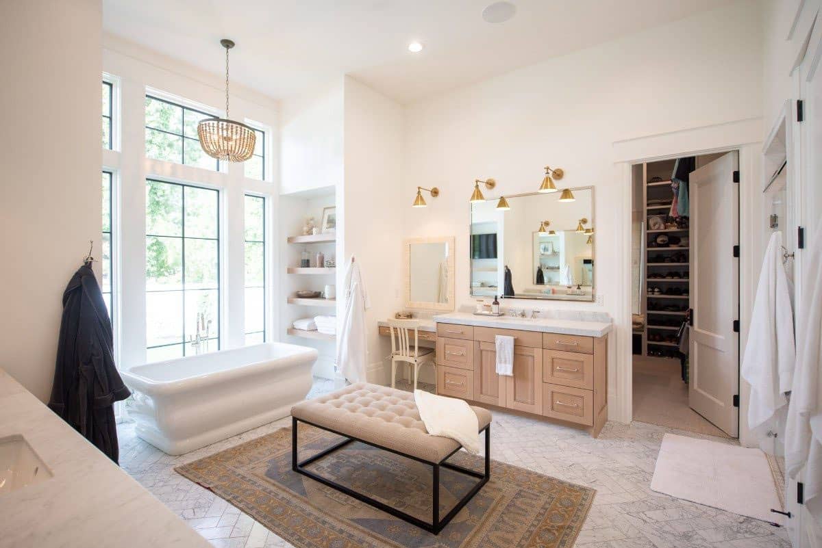 modern-farmhouse-bathroom