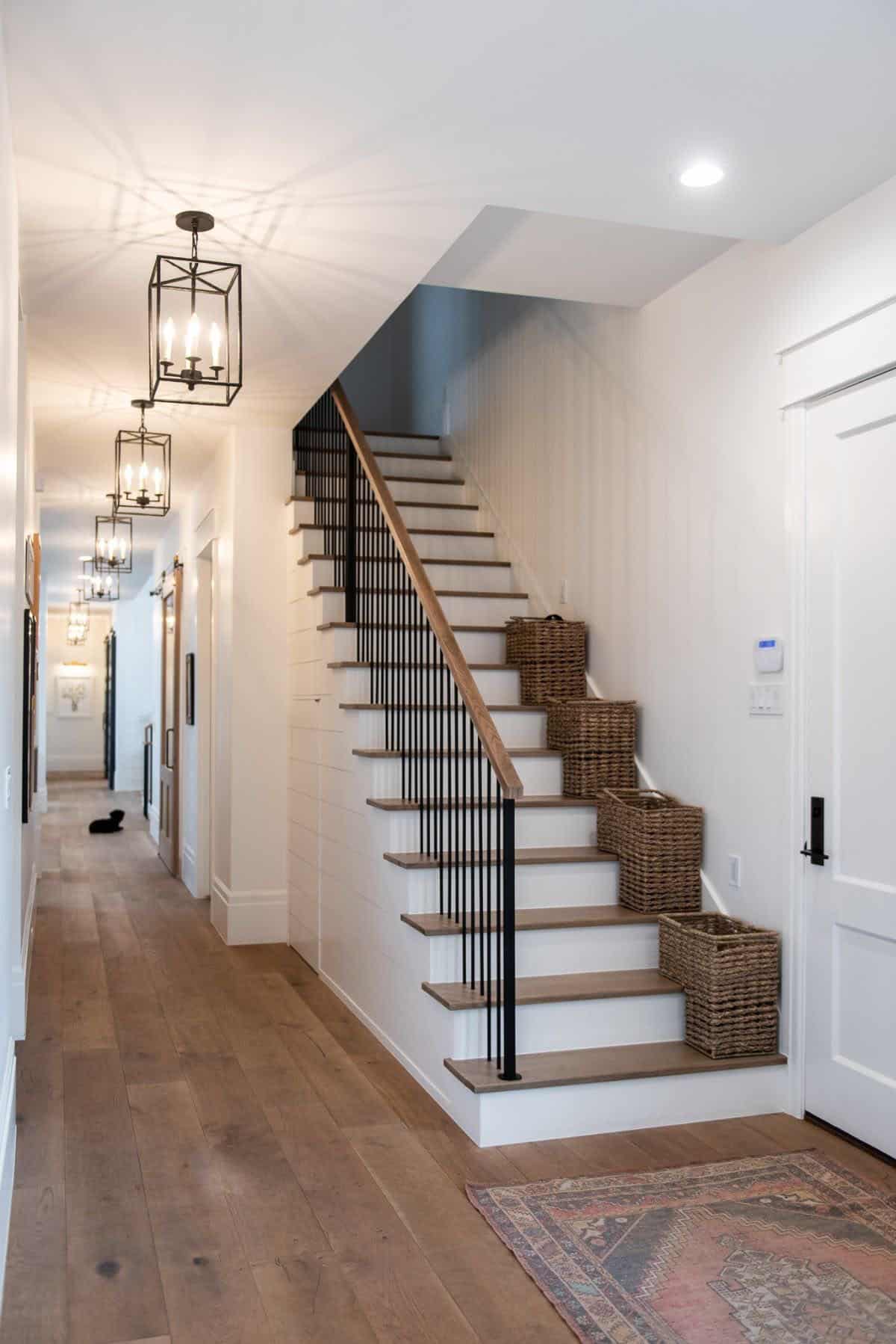 modern-farmhouse-staircase