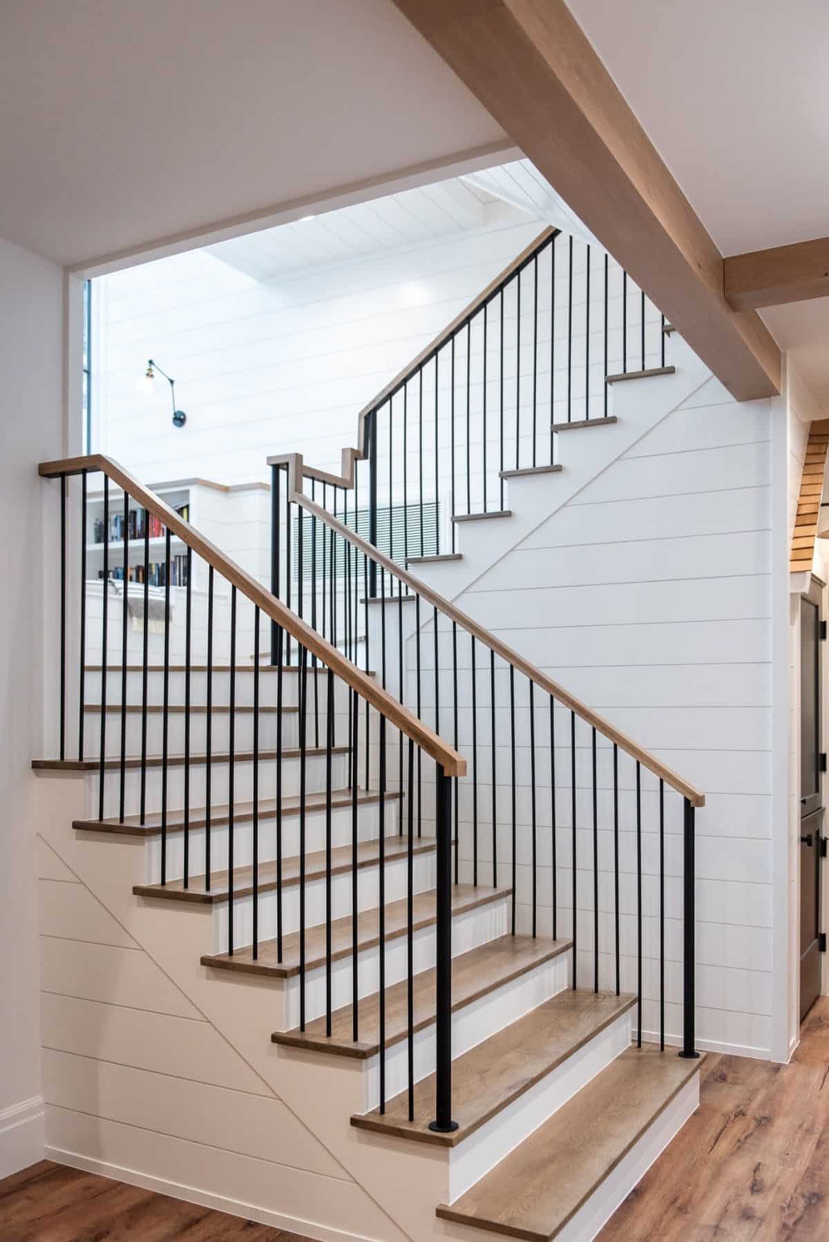 modern-farmhouse-staircase