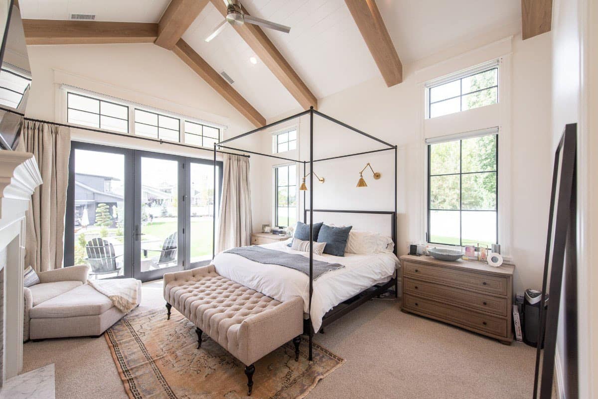 modern-farmhouse-bedroom