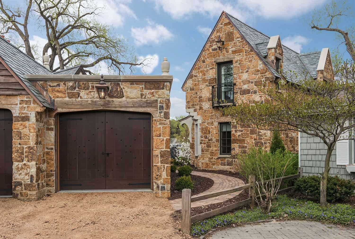 traditional-stone-cottage-exterior