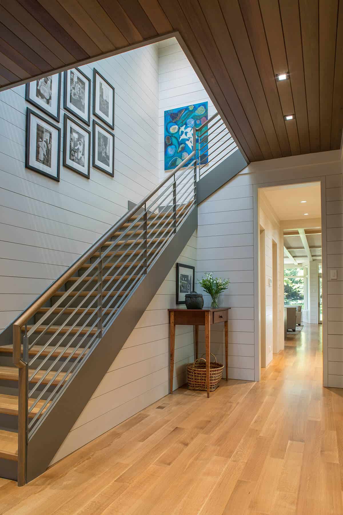 transitional-staircase