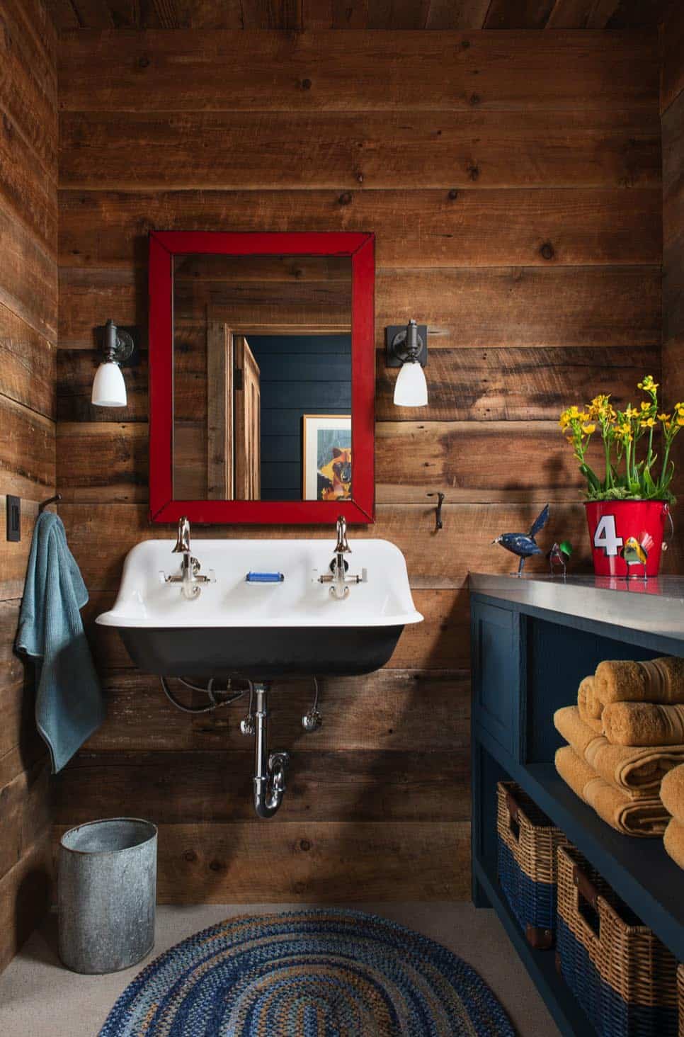 rustic-mountain-bathroom