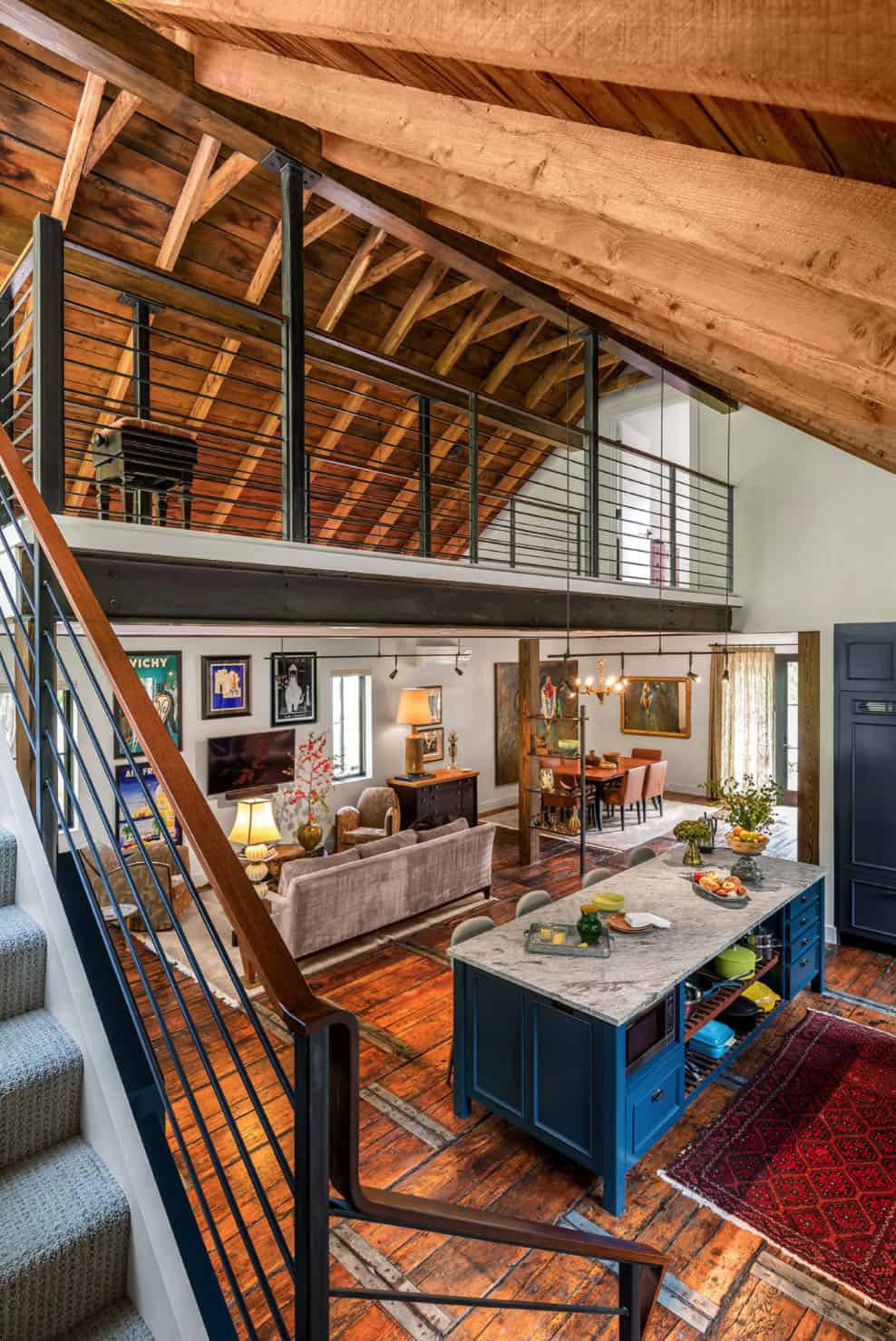 barn-home-eclectic-staircase