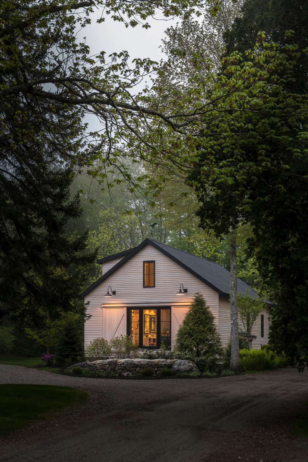 barn-home-exterior