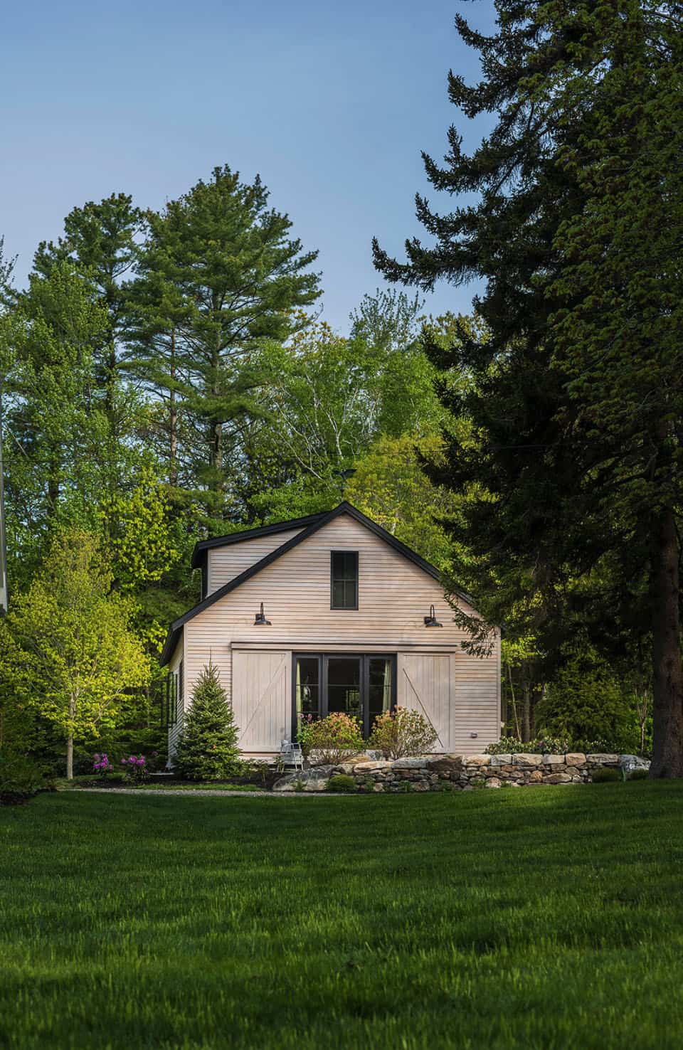 barn-home-exterior
