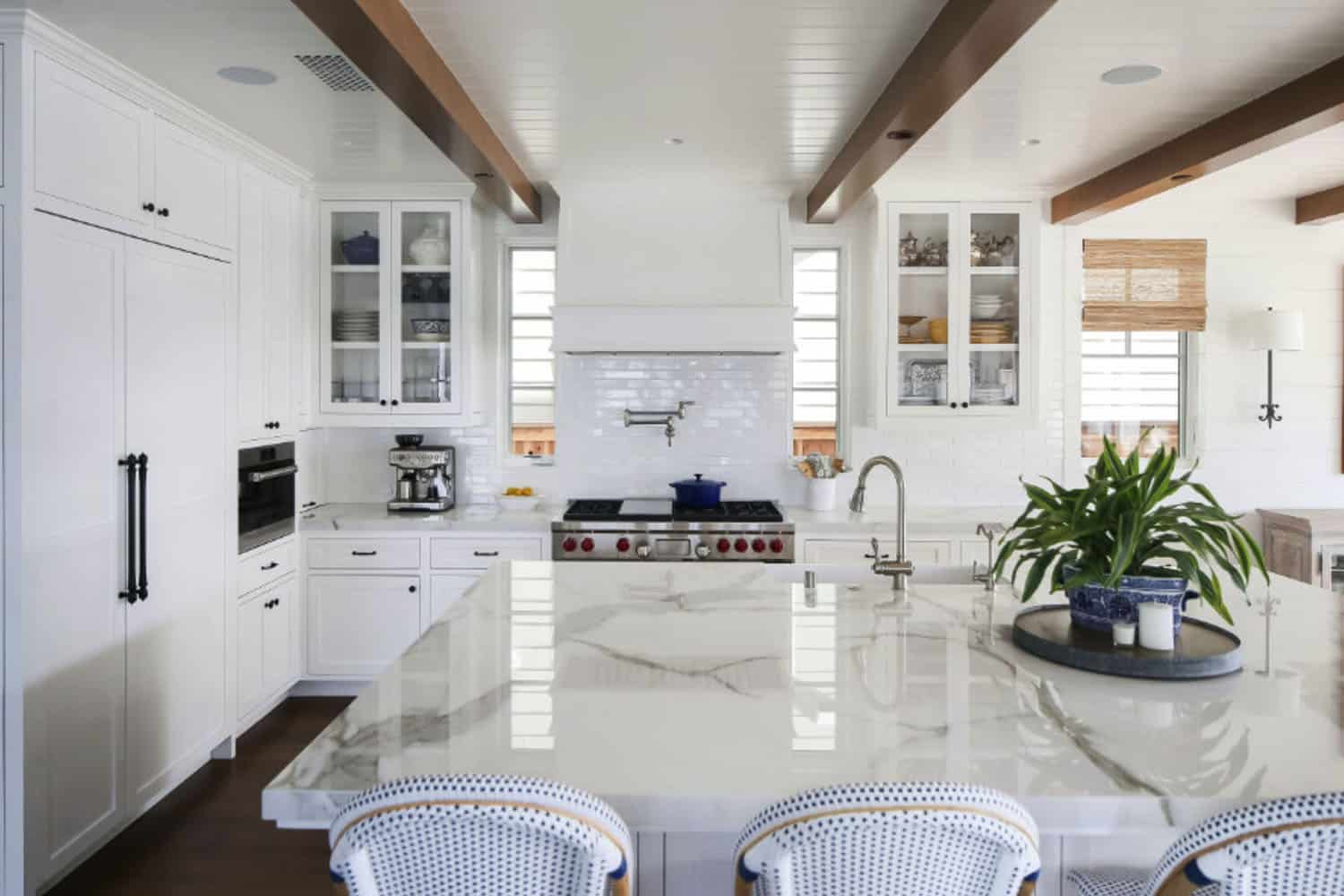 beach-style-kitchen