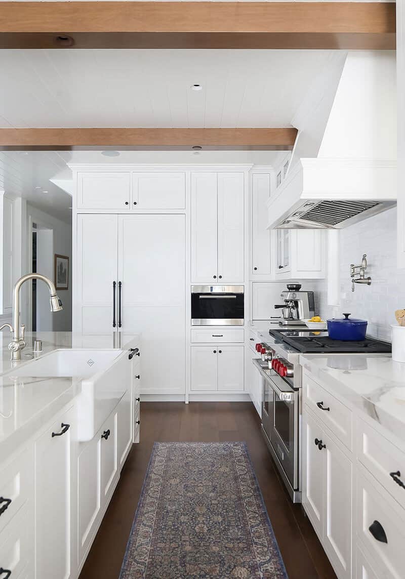 beach-style-kitchen