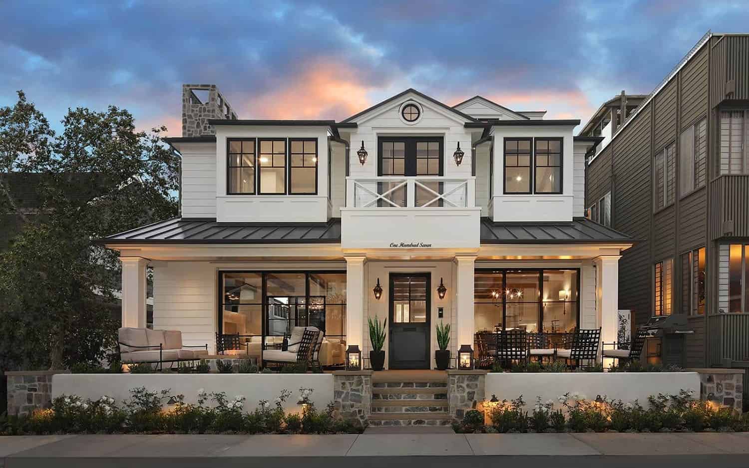 beach-style-home-exterior
