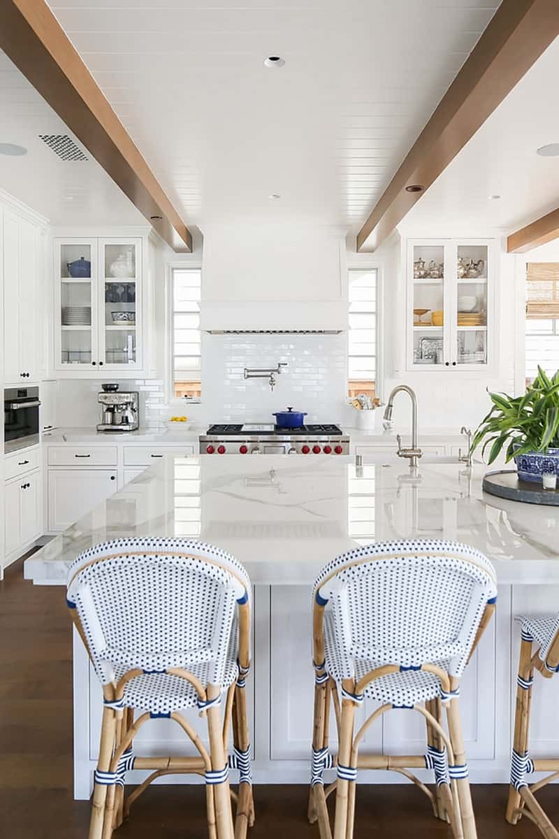 beach-style-kitchen