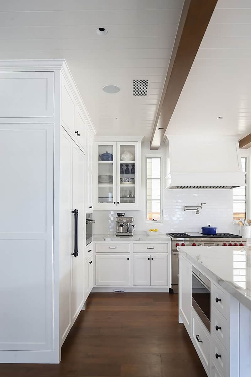 beach-style-kitchen